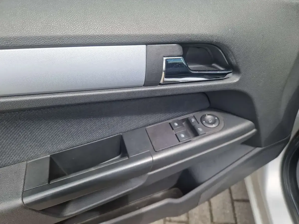 Gebraucht Opel Astra 105 PS (77 kW) 2005 Silber Kombi