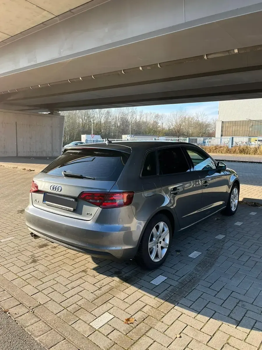 Second-hand Audi A3 150 CP (110 kW) 2014 Gri Berlinǎ