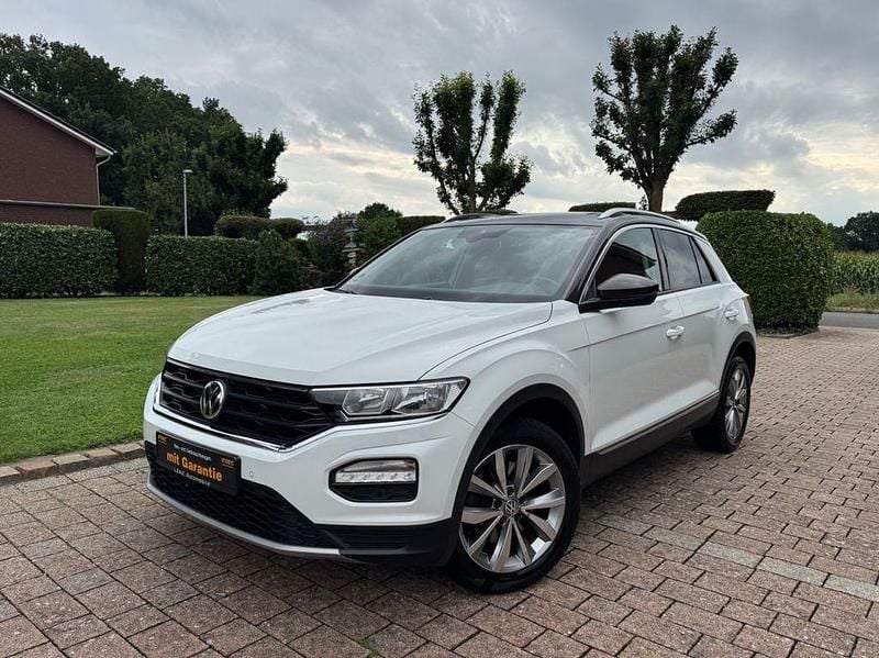Weiß Gebraucht 2018 VW T-Roc Style SUV | 15.300 € (Fairer Preis) - Bild 1/4