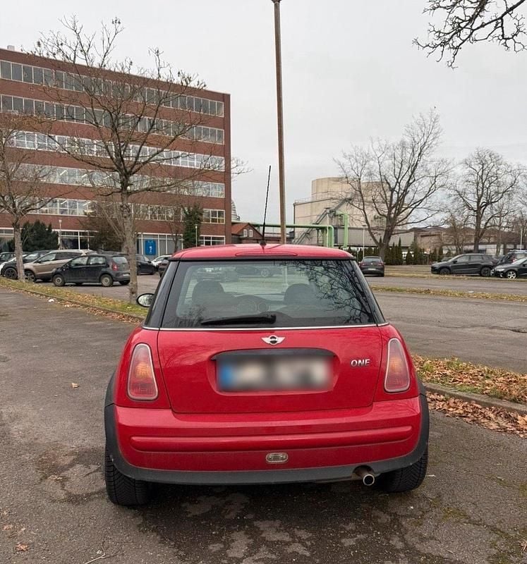 Usata Mini ONE 90 CV (66 kW) 2003 Rosso Utilitaria