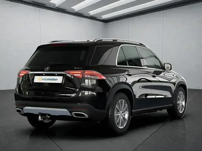 Gebraucht Mercedes GLE400 252 PS (185 kW) 2025 Schwarz SUV