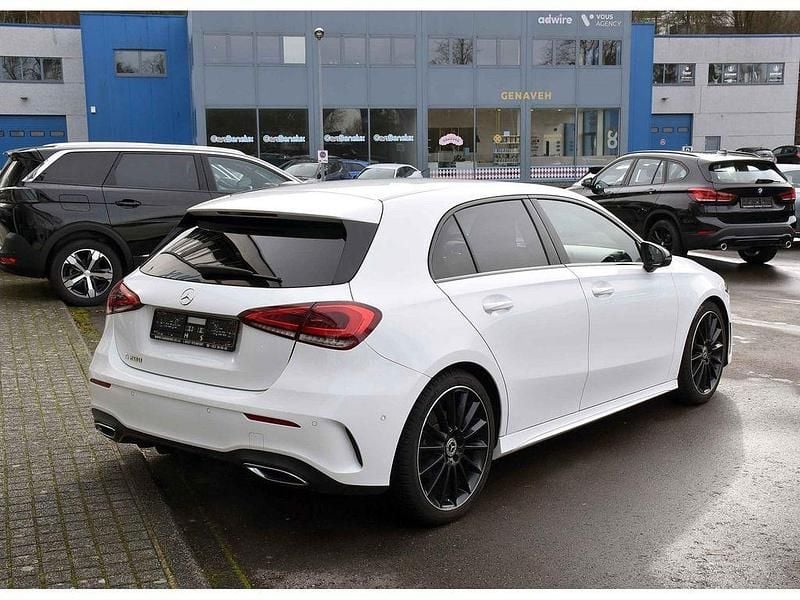 Gebraucht Mercedes A200 AMG line 163 PS (119 kW) 2020 Weiß Limousine