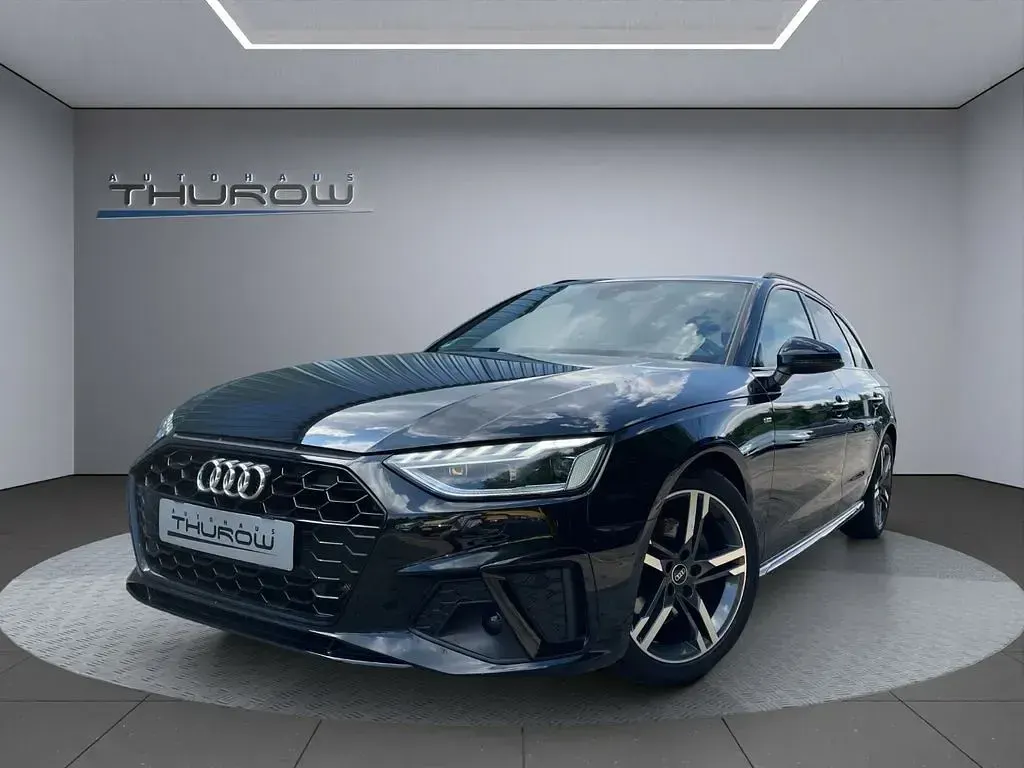 Gebraucht Audi A4 S-Line 136 PS (100 kW) 2022 Mytosschwarz metallic Kombi