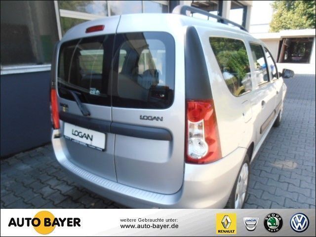 Gebraucht Dacia Logan MCV 84 PS (61 kW) 2013 Silber metallic Kombi