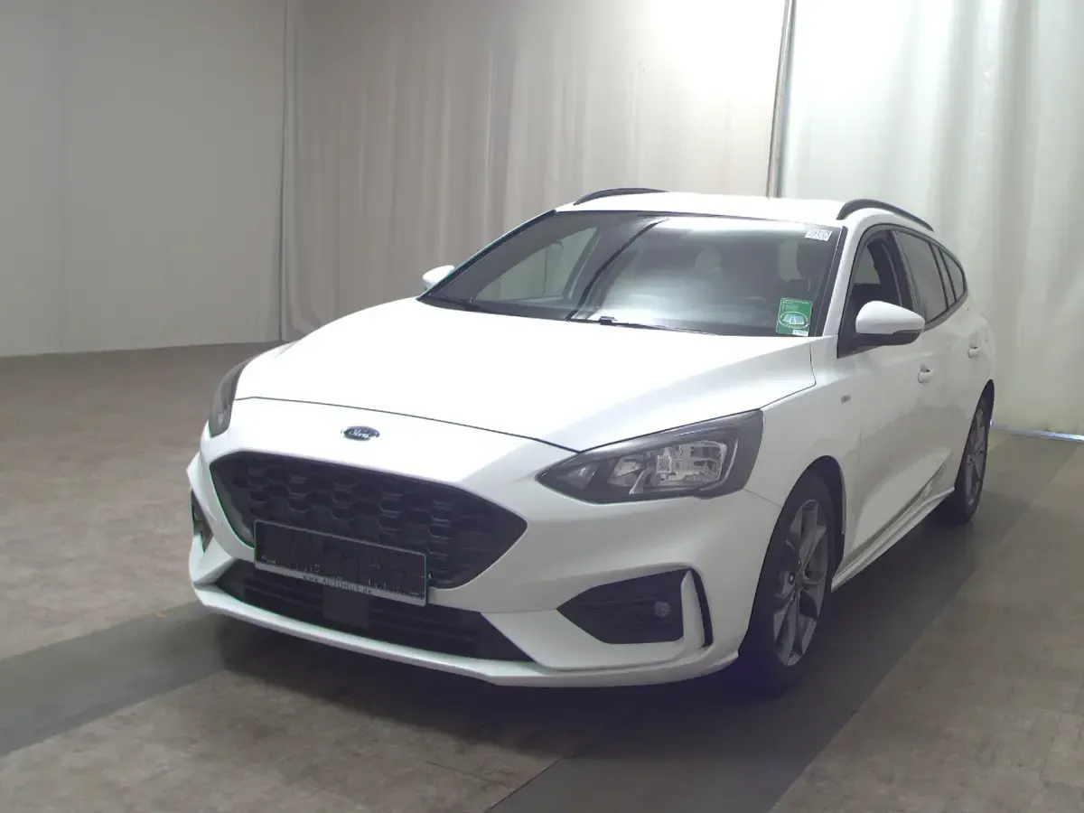 Gebraucht Ford Focus ST-Line 150 PS (110 kW) 2020 Frost weiss Kombi