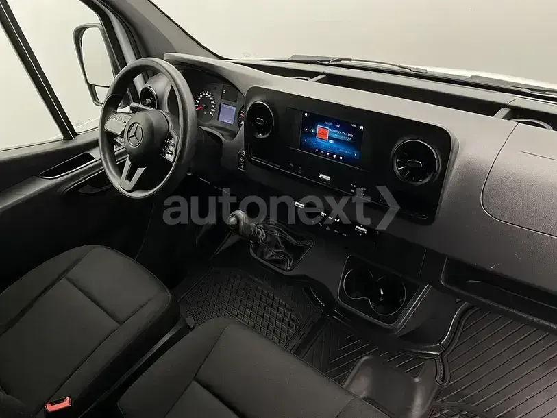 Używany Mercedes Sprinter 150 KM (110 kW) 2022 Biały Van
