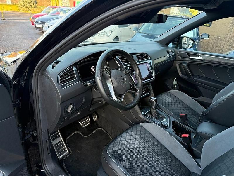 Gebraucht VW Tiguan Allspace R-line 200 PS (147 kW) 2024 Schwarz SUV