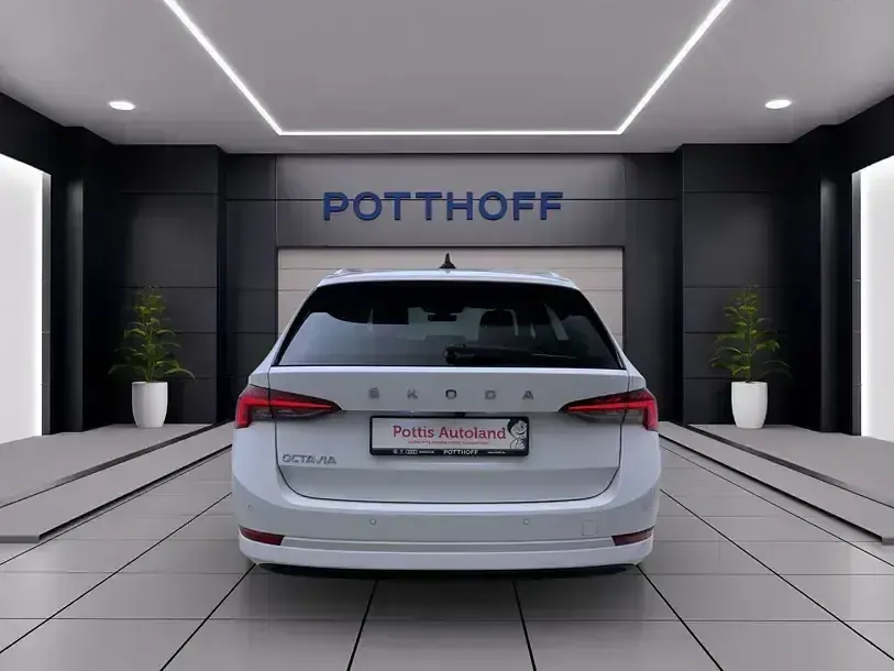 Gebraucht Skoda Octavia Style 116 PS (85 kW) 2023 Candyweiss Kombi
