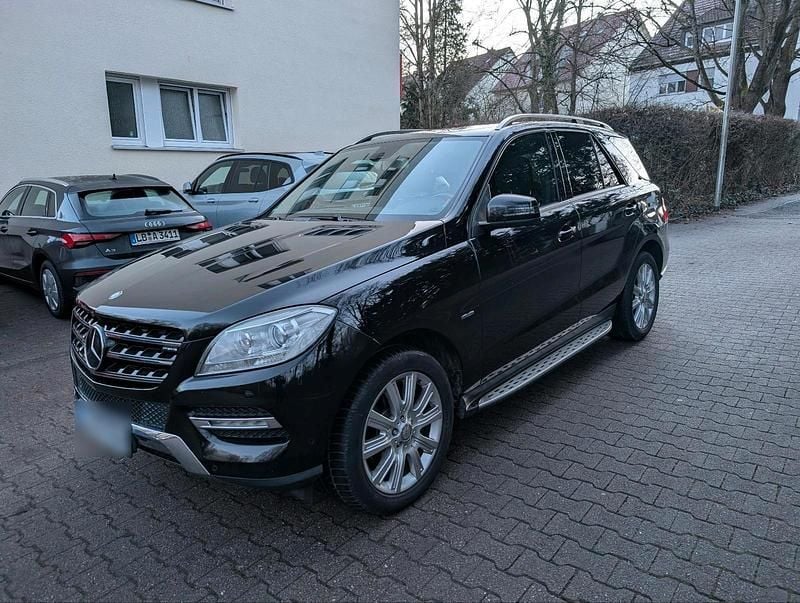 Gebraucht Mercedes ML350 258 PS (189 kW) 2012 Schwarz SUV