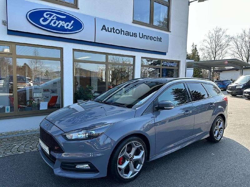 Gebraucht Ford Focus Sport 185 PS (136 kW) 2017 Slategrau Kombi