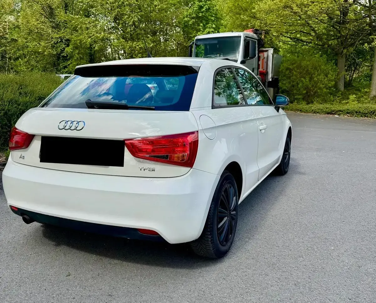 Brugt Audi A1 86 HK (63 kW) 2011 Hvid Hatchback