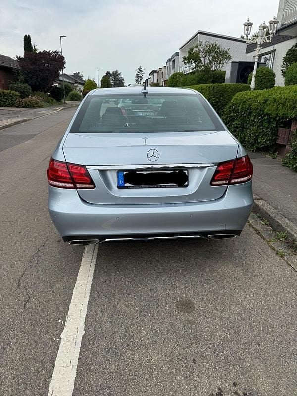 Gebraucht Mercedes E350 Avantgarde 260 PS (191 kW) 2014 Silber Limousine