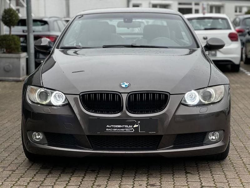 Gebraucht BMW 330 Cabriolet Comfort Edition 272 PS (200 kW) 2009 Grau Cabrio