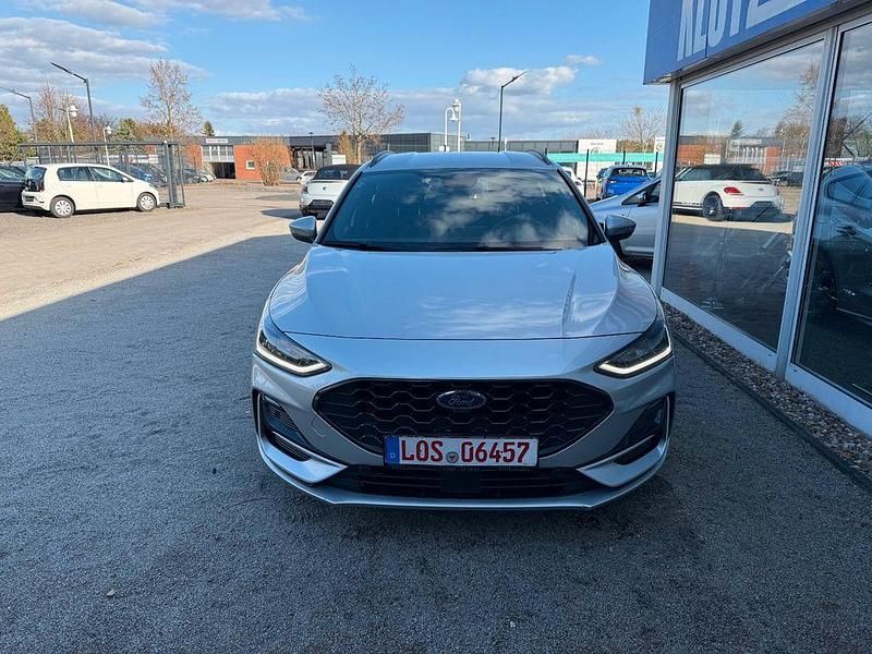 Gebraucht Ford Focus ST-Line 116 PS (85 kW) 2025 Silber Limousine