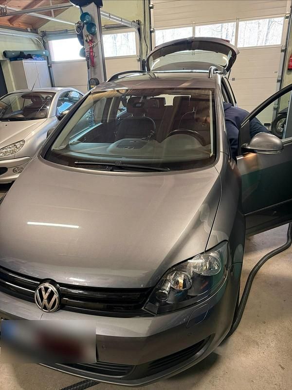 Gebraucht VW Golf VII 105 PS (77 kW) 2013 Grau Limousine