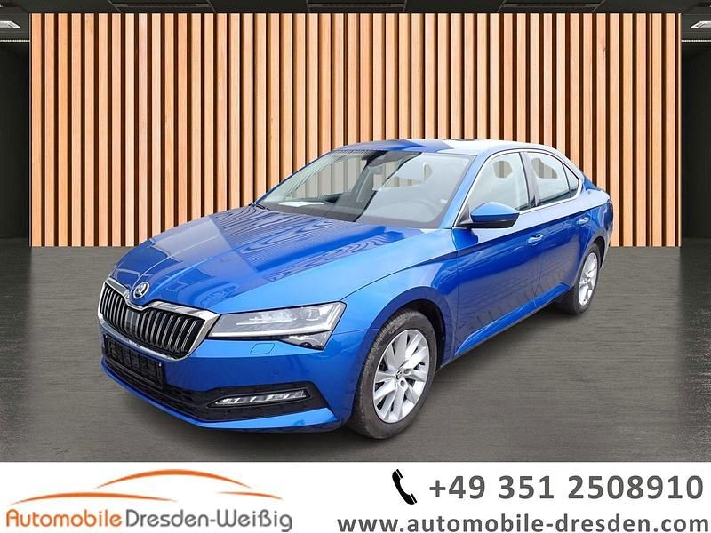 Blau Gebraucht 2021 Skoda Superb Ambition Limousine | 22.979 € (Guter Preis) - Bild 1/4