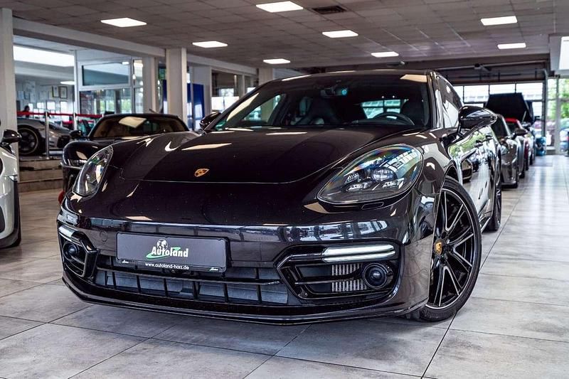 Schwarz Gebraucht 2019 Porsche Panamera GTS Limousine | 79.990 € (Teuer) - Bild 1/4