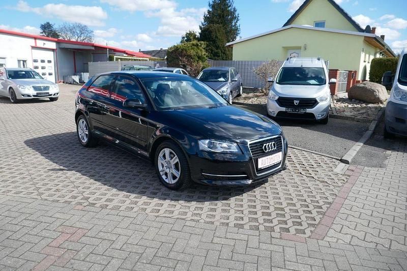 Gebraucht Audi A3 Ambiente 140 PS (102 kW) 2011 Schwarz Kleinwagen