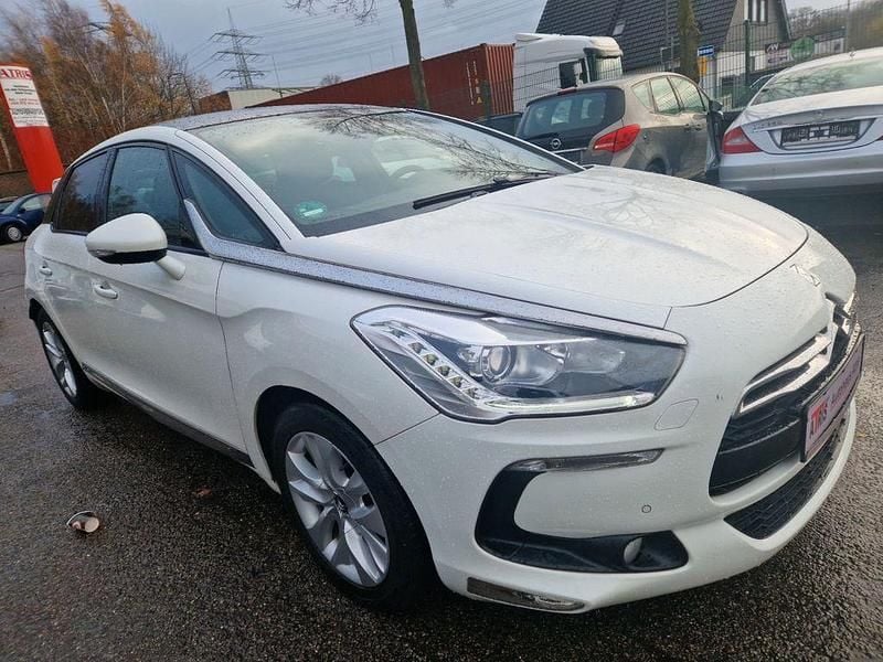 Gebraucht DS Automobiles DS5 So Chic 120 PS (88 kW) 2015 Weiß Kleinwagen