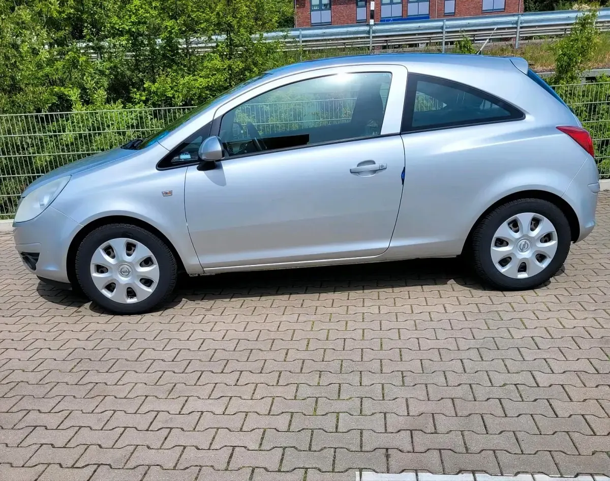 Gebraucht Opel Corsa 80 PS (58 kW) 2008 Grau Kleinwagen