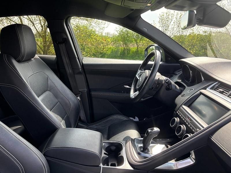 Gebraucht Jaguar E-Pace R-Dynamic 250 PS (183 kW) 2019 Blau SUV