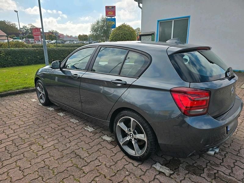 Gebraucht BMW 125 218 PS (160 kW) 2013 Blau Kleinwagen