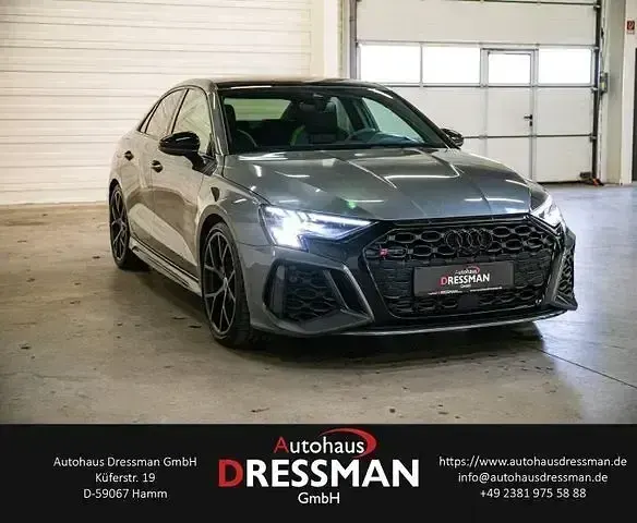 Gebraucht Audi RS3 Sport 400 PS (294 kW) 2023 Daytonagrau perleffekt Limousine