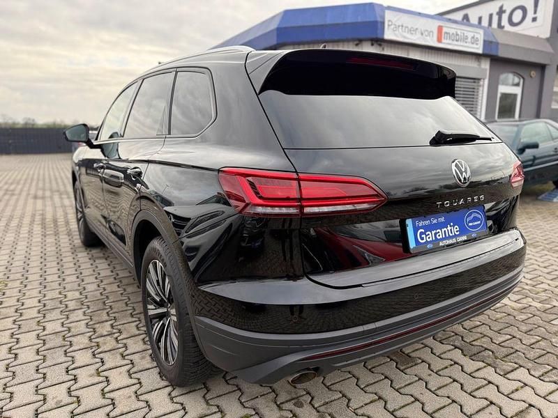Gebraucht VW Touareg 340 PS (250 kW) 2022 Schwarz SUV