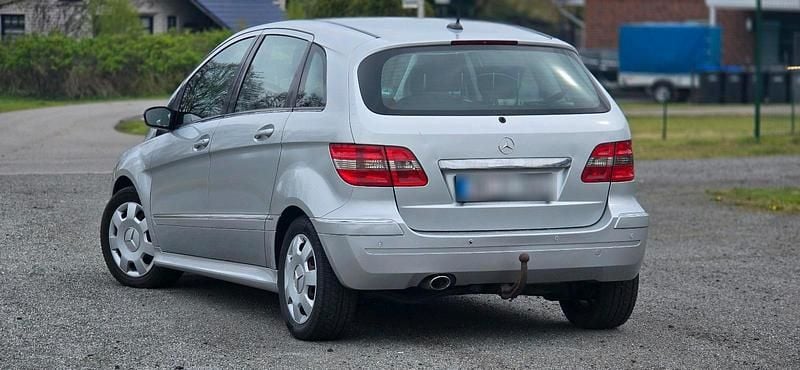 Gebraucht Mercedes B180 110 PS (80 kW) 2007 Grau Van / Kleinbus