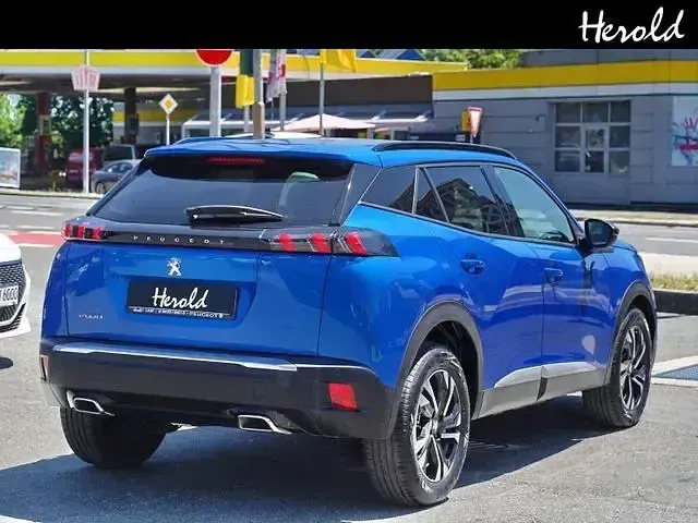Gebraucht Peugeot 2008 Allure 131 PS (96 kW) 2023 Blau SUV