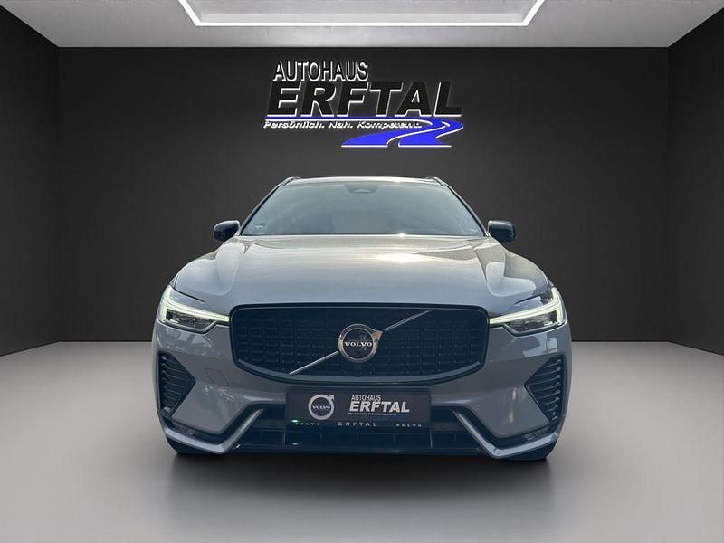 Gebraucht Volvo XC60 Plus 197 PS (144 kW) 2024 Grau SUV