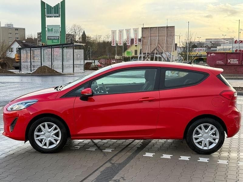 Gebraucht Ford Fiesta Cool & Connect 71 PS (52 kW) 2017 Kleinwagen