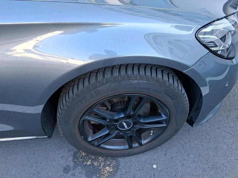Gebraucht Mercedes C180 156 PS (114 kW) 2016 Grau Kombi