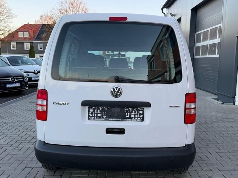 Second-hand VW Caddy 109 CP (80 kW) 2013 Alb Monovolum
