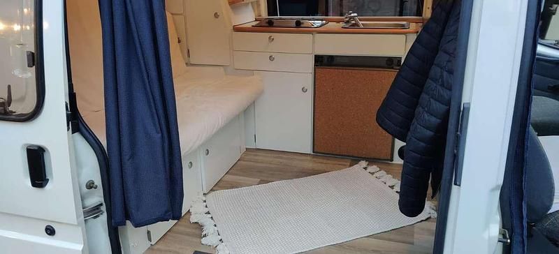 Second-hand Ford Transit 80 CP (58 kW) 1994 Alb Van