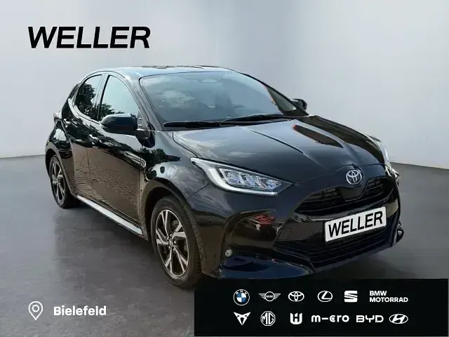 Gebraucht Toyota Yaris Hybrid 116 PS (85 kW) 2025 Schwarz Kleinwagen