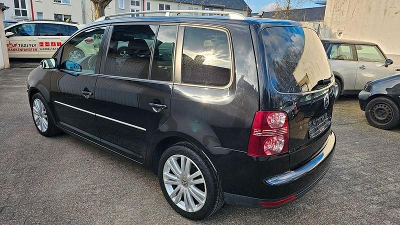 Gebraucht VW Touran Highline 140 PS (102 kW) 2007 Schwarz Van / Kleinbus