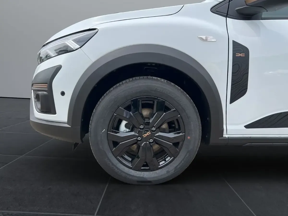 Gebraucht Dacia Jogger Extreme 110 PS (80 kW) 2026 Gletscherweiss Van / Kleinbus