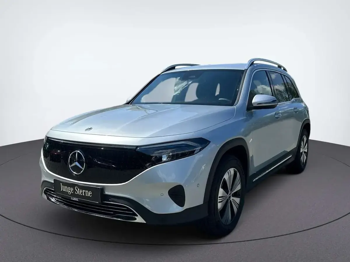 Gebraucht Mercedes EQB250+ Progressive 139 kW (190 PS) 2024 Silber SUV