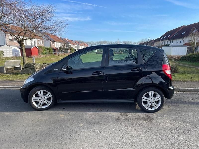 Gebraucht Mercedes A150 95 PS (69 kW) 2009 Schwarz Kleinwagen