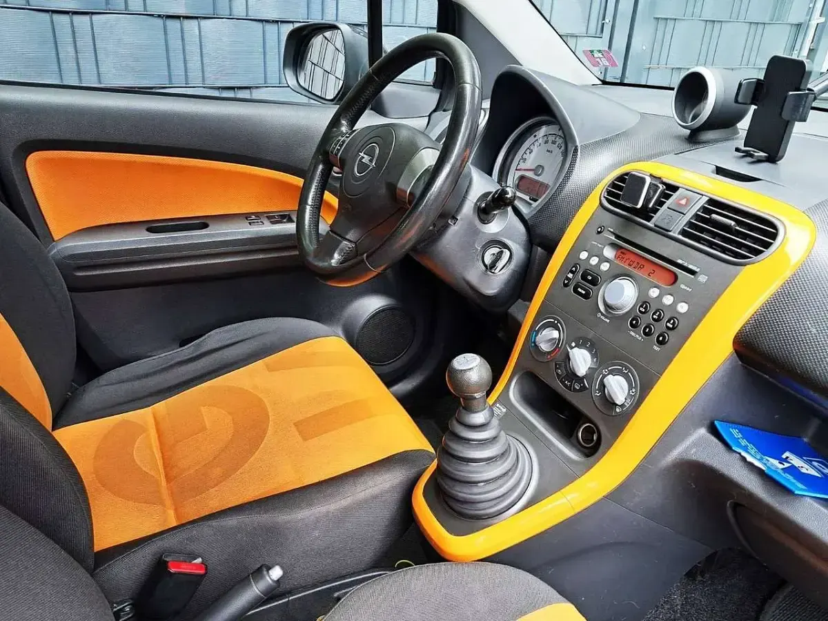 Gebraucht Opel Agila Edition 86 PS (63 kW) 2008 Schwarz Kleinwagen