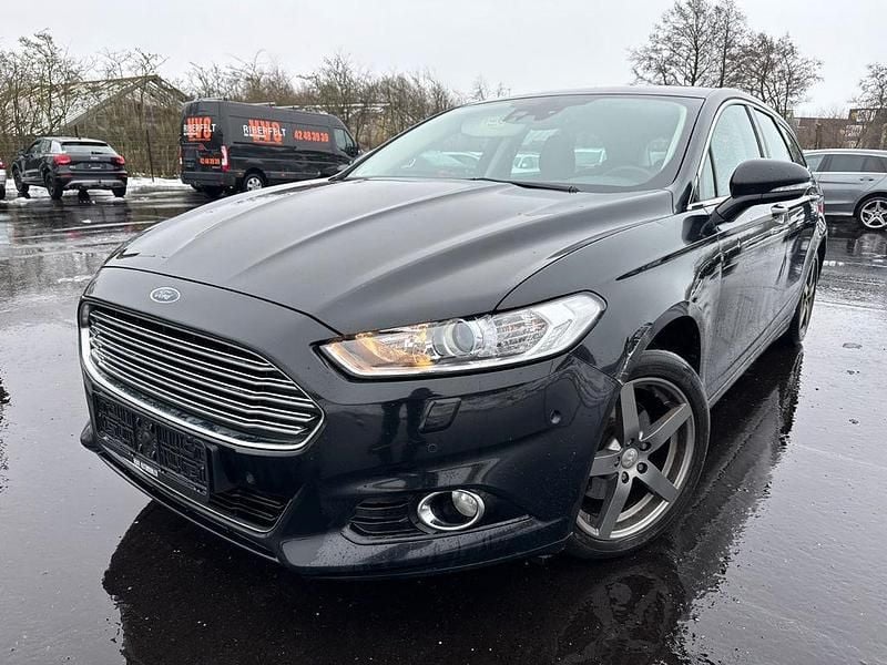 Gebraucht Ford Mondeo Titanium 179 PS (131 kW) 2017 Schwarz Limousine