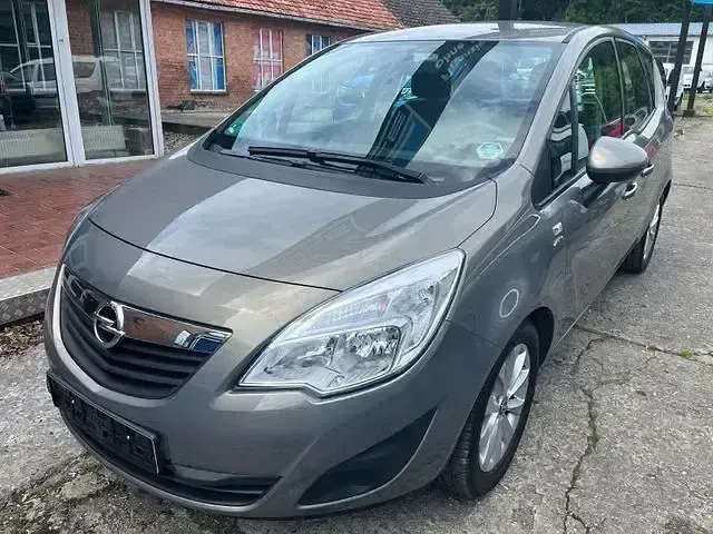 Gebraucht Opel Meriva Active 101 PS (74 kW) 2013 Andere Van / Kleinbus
