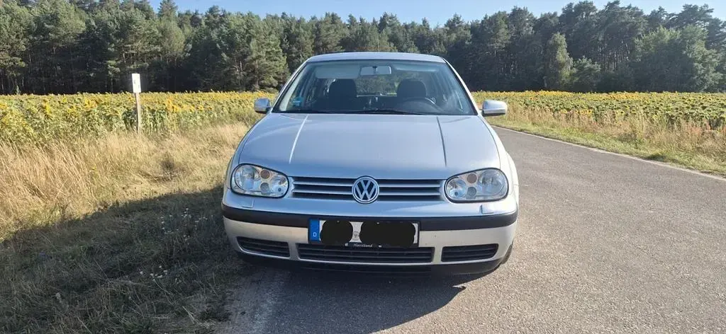 Gebraucht VW Golf IV Basis 116 PS (85 kW) 2001 Grau Limousine