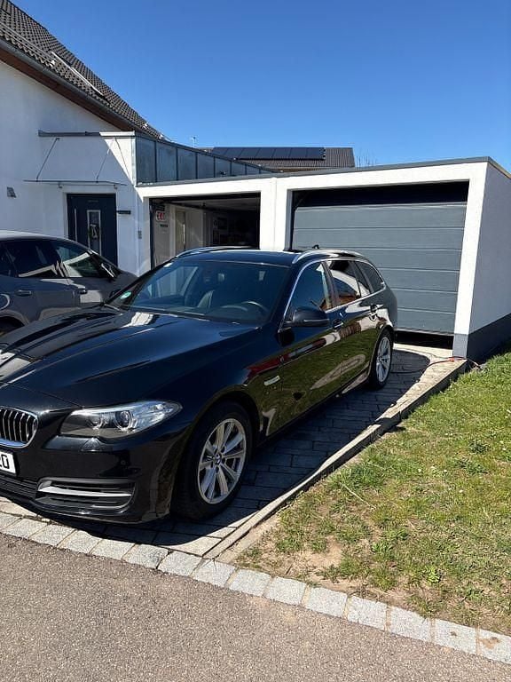 Gebraucht BMW 520 190 PS (139 kW) 2015 Schwarz Kombi