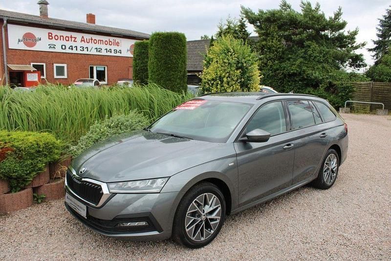 Grau Gebraucht 2023 Skoda Octavia Tour Limousine | 25.480 € (Fairer Preis) - Bild 1/4