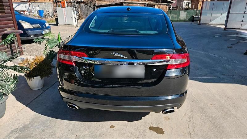 Gebraucht Jaguar XF Luxury 280 PS (205 kW) 2010 Schwarz Limousine