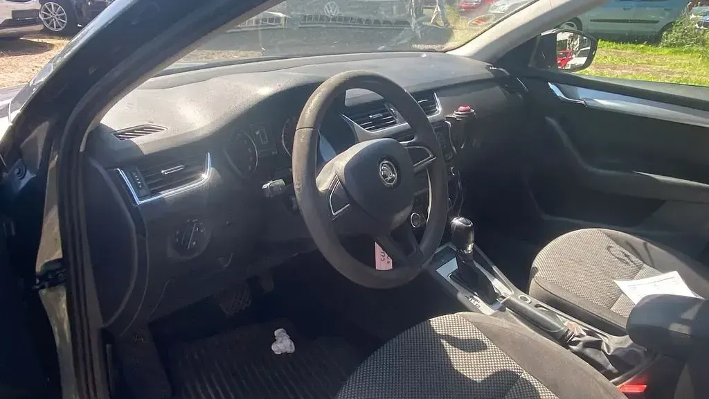 Gebraucht Skoda Octavia 105 PS (77 kW) 2015 Kombi