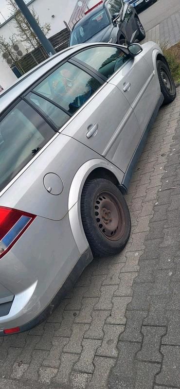 Gebraucht Opel Vectra 140 PS (102 kW) 2007 Silber Kombi