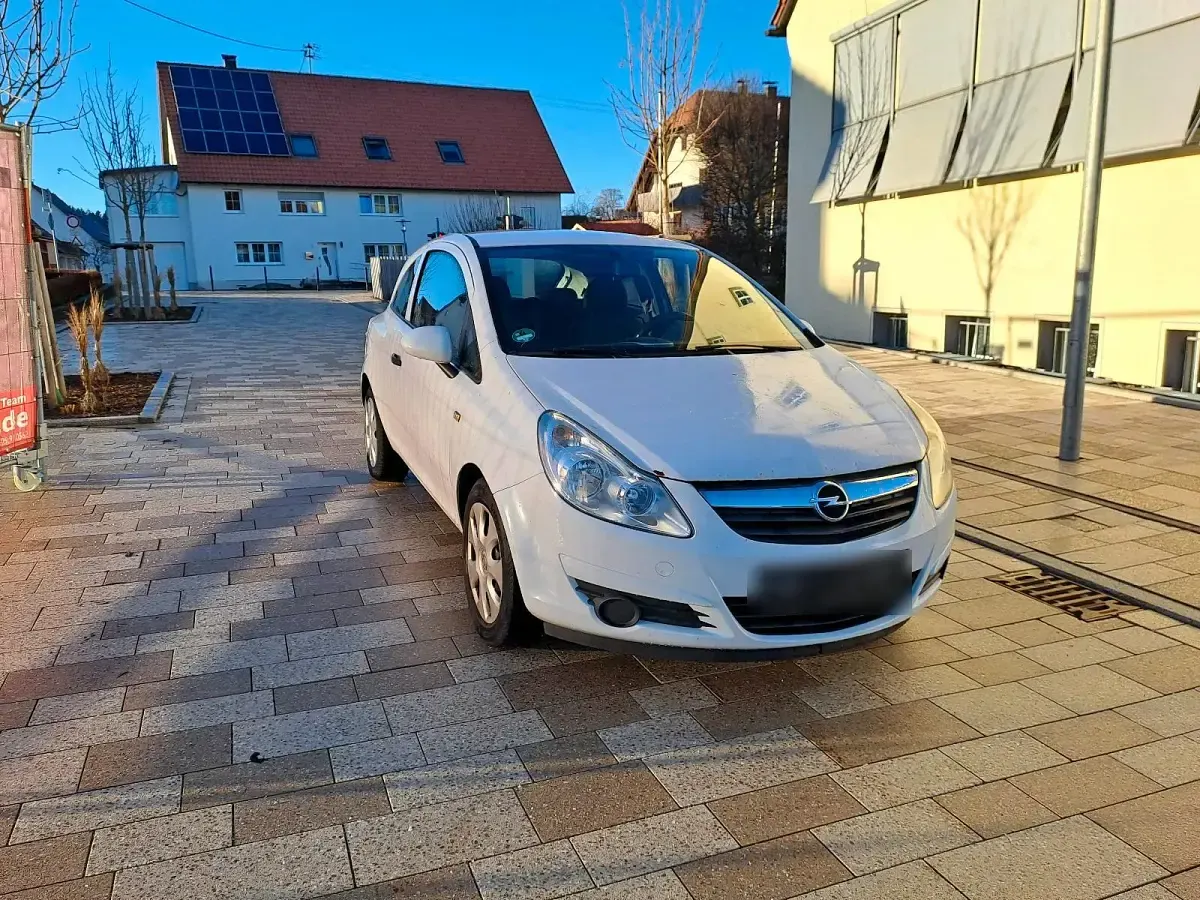 Usado Opel Corsa 54 HP (39 kW) 2009 Branco Citadino
